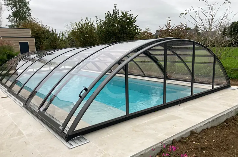 abri mi haut piscine